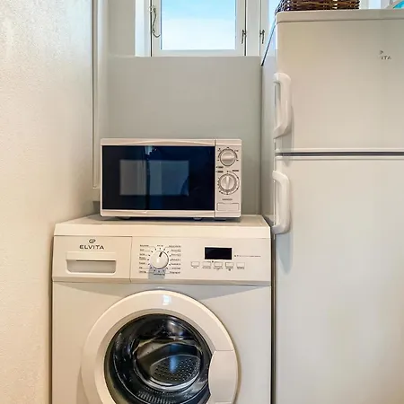 2 Bedroom Lovely In スヴァネケ